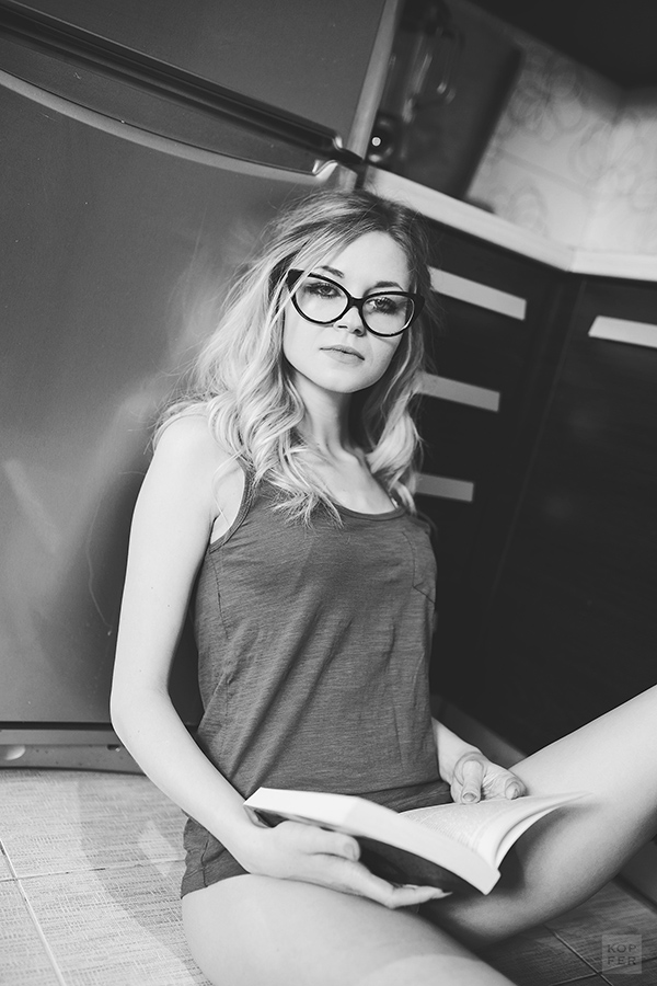 Fotografia Damian Kopka - Kopfer, glamour,  fotograf, łódż, łódzkie, tfp,  portret, sesje zdjęciowe, buduarowo, zmysłowo, kobieco