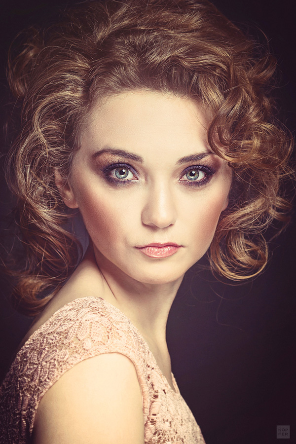 Fotografia Damian Kopka - Kopfer, glamour,  fotograf, łódż, łódzkie, tfp,  portret, sesje zdjęciowe, buduarowo, zmysłowo, kobieco