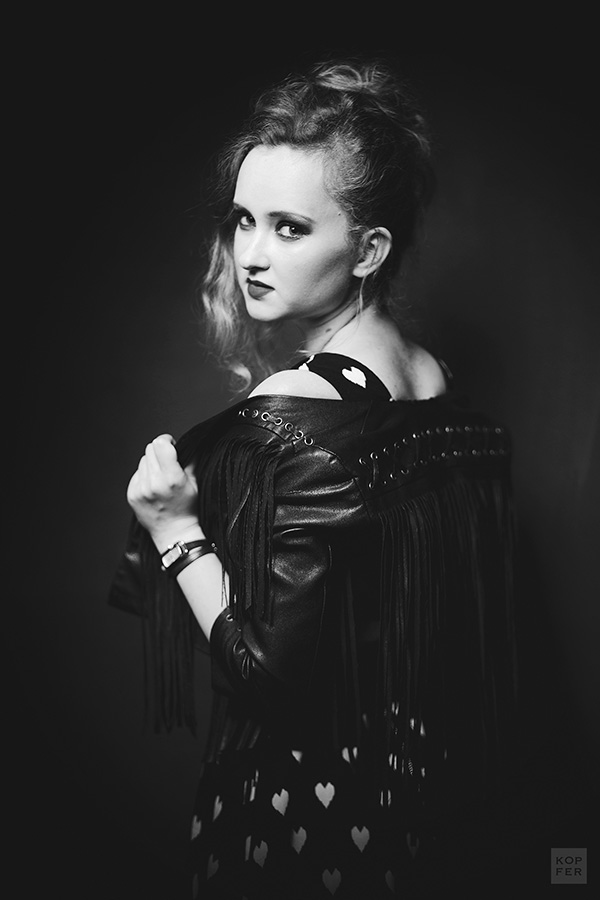 Fotografia Damian Kopka - Kopfer, glamour,  fotograf, łódż, łódzkie, tfp,  portret, sesje zdjęciowe, buduarowo, zmysłowo, kobieco